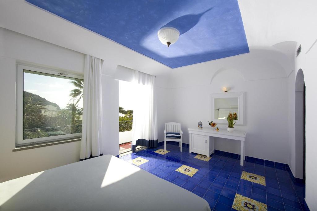 San Michele Hotel & Spa Sant'Angelo  Pokoj fotografie